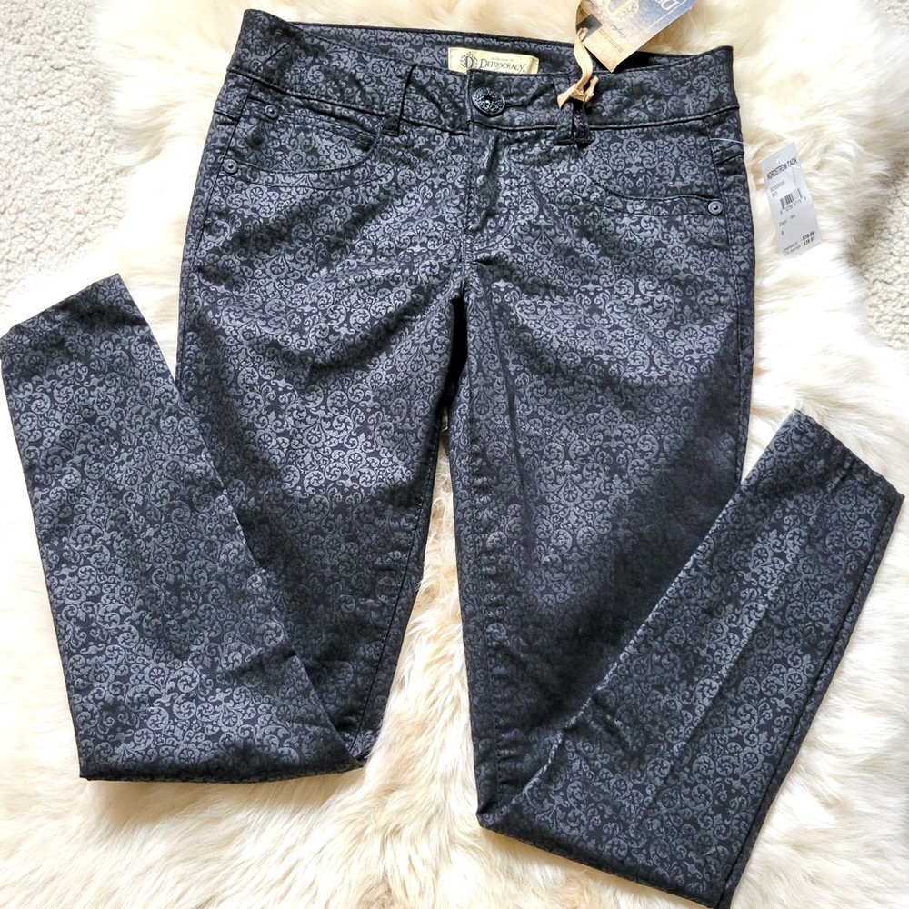 NWT Democracy Black Patterned Pant -  Size 0